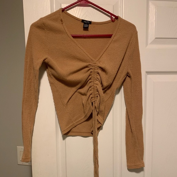 Ten wear two times just didn’t like the way it looks on me - Picture 1 of 3